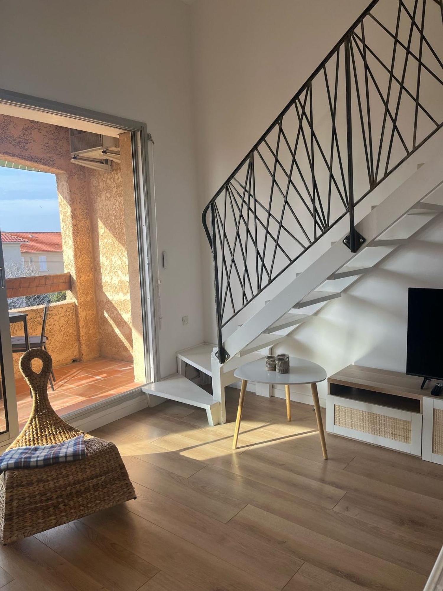 Apartment Bulle Marine